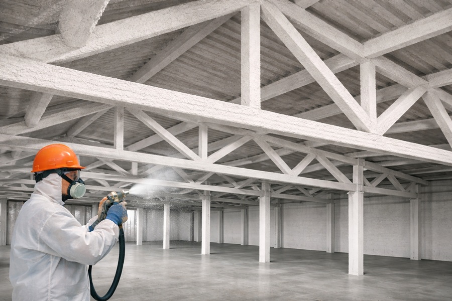 Огнезащита деревянных стропил в складских зданиях