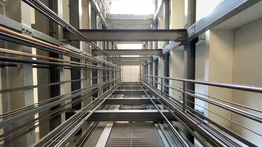 Огнезащитные решения для кабелей в лифтовых шахтах и технических колодцах